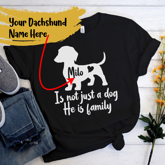Mi familia - Camiseta personalizada con nombre de perro salchicha