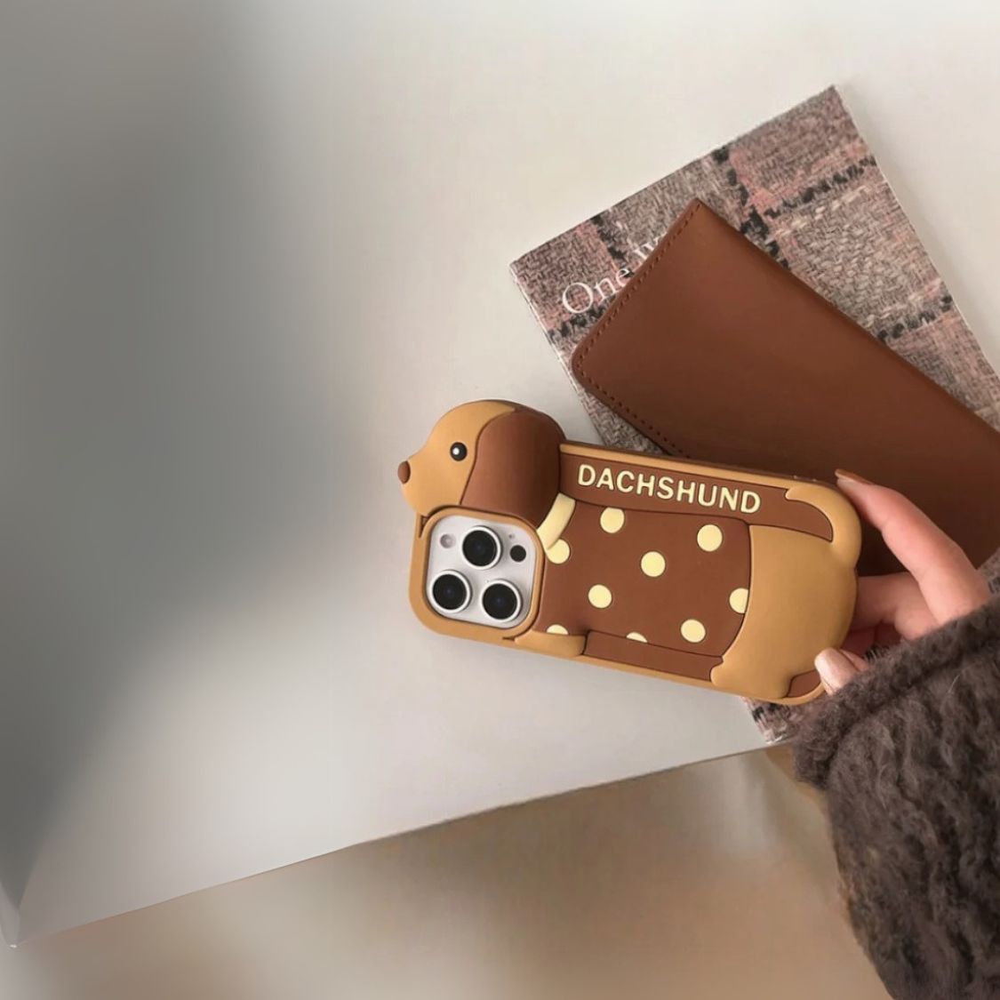 www.doxie.us-Cute-Dachshund-Themed-iPhone-Case