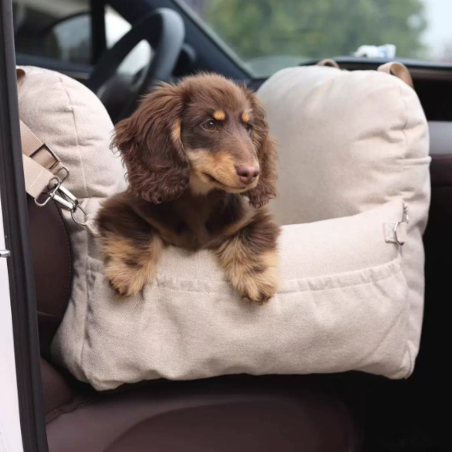 ComfiRide-Dachshund-Car-Bed.jpg