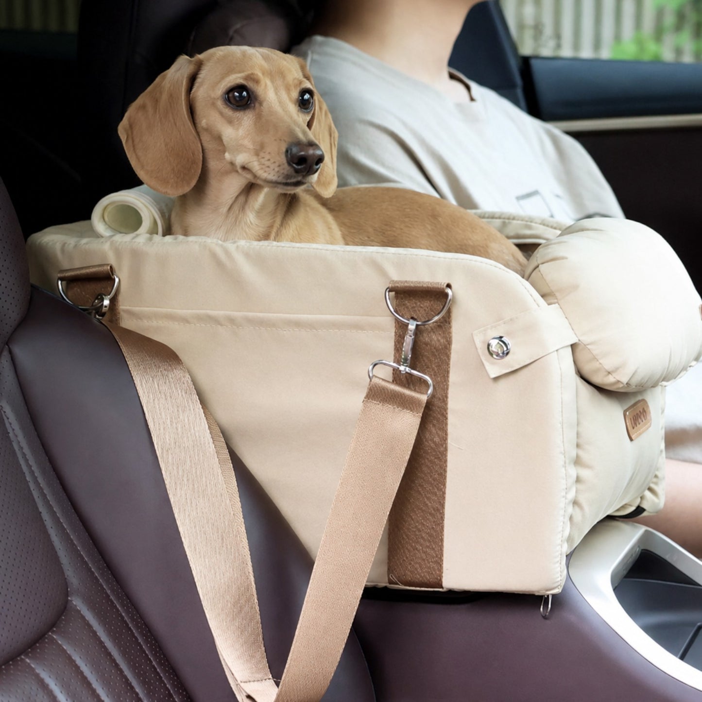 DachiRide-Dachshund-Car-Seat.jpg