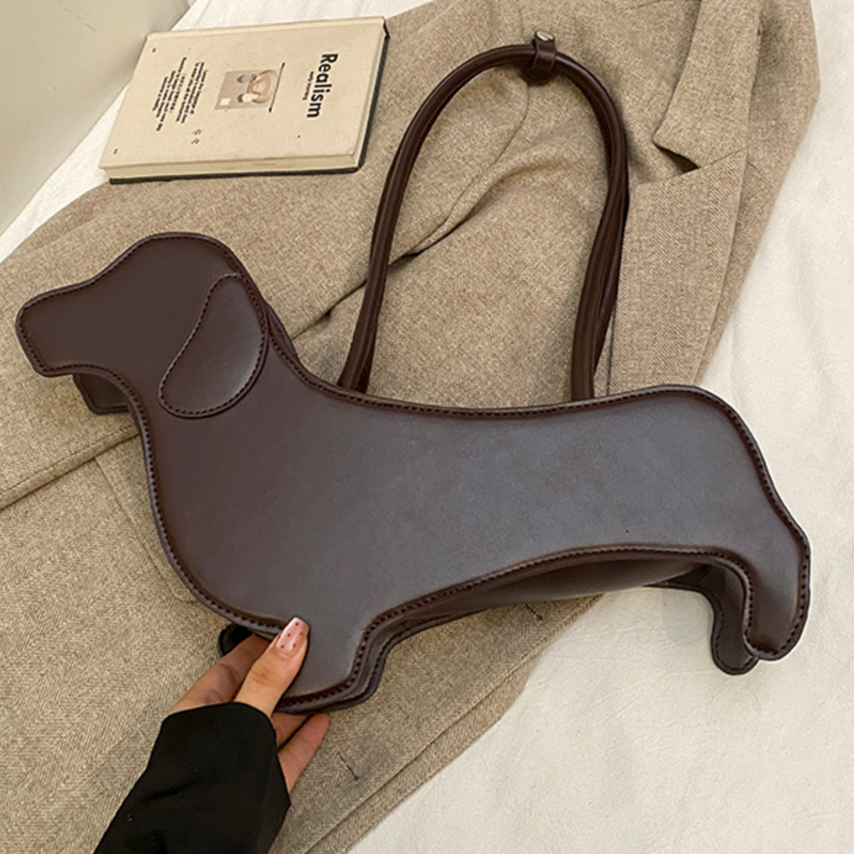 Doxie Chic™ - Dachshund-Shaped Single Shoulder Handbag