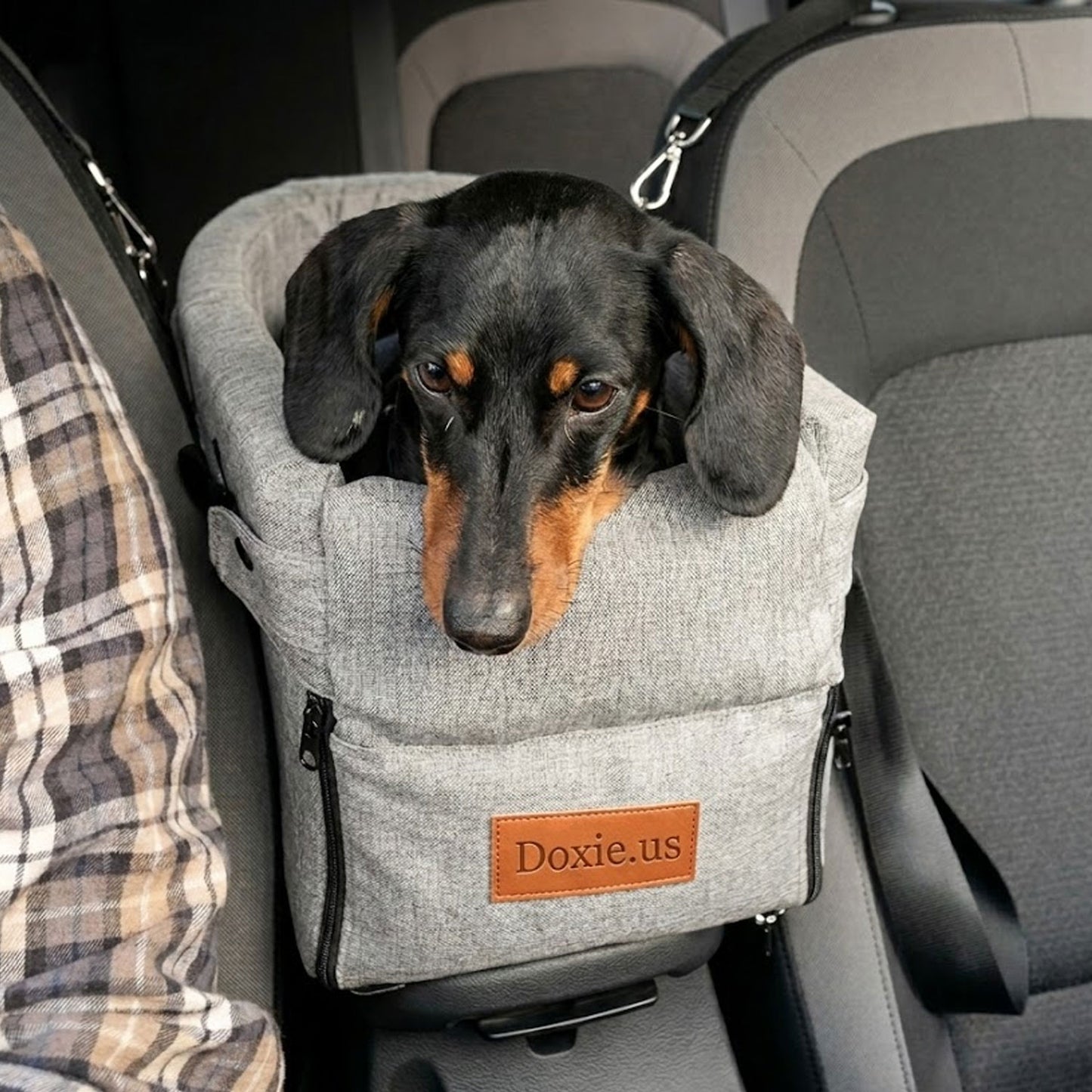 Dachshund Car Safety Bed – Ultimate Travel Comfort Seat for Small Dogs